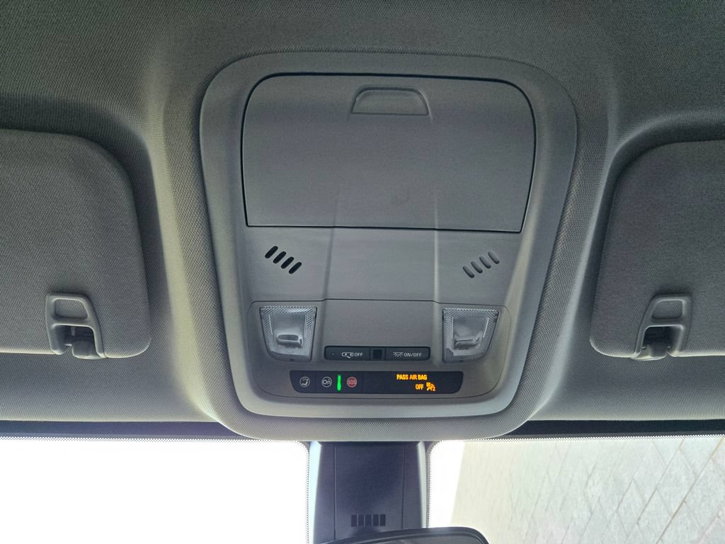 Used 2023 GMC Acadia SLE FWD image 21