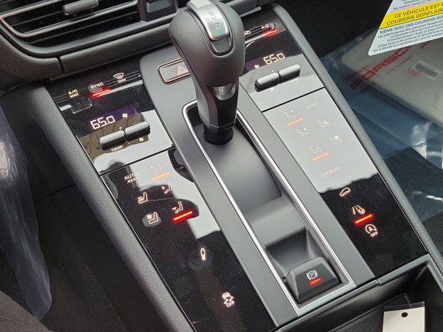 New 2026 Porsche Macan Turbo AWD/4WD image 34