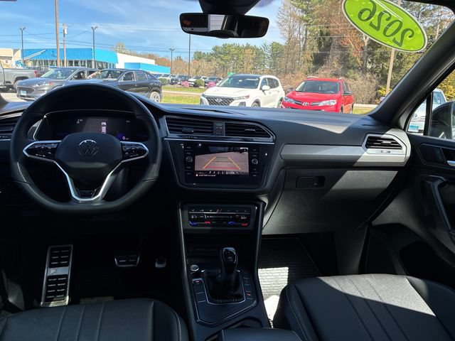 Used 2024 Volkswagen Tiguan SE R-Line FWD image 12