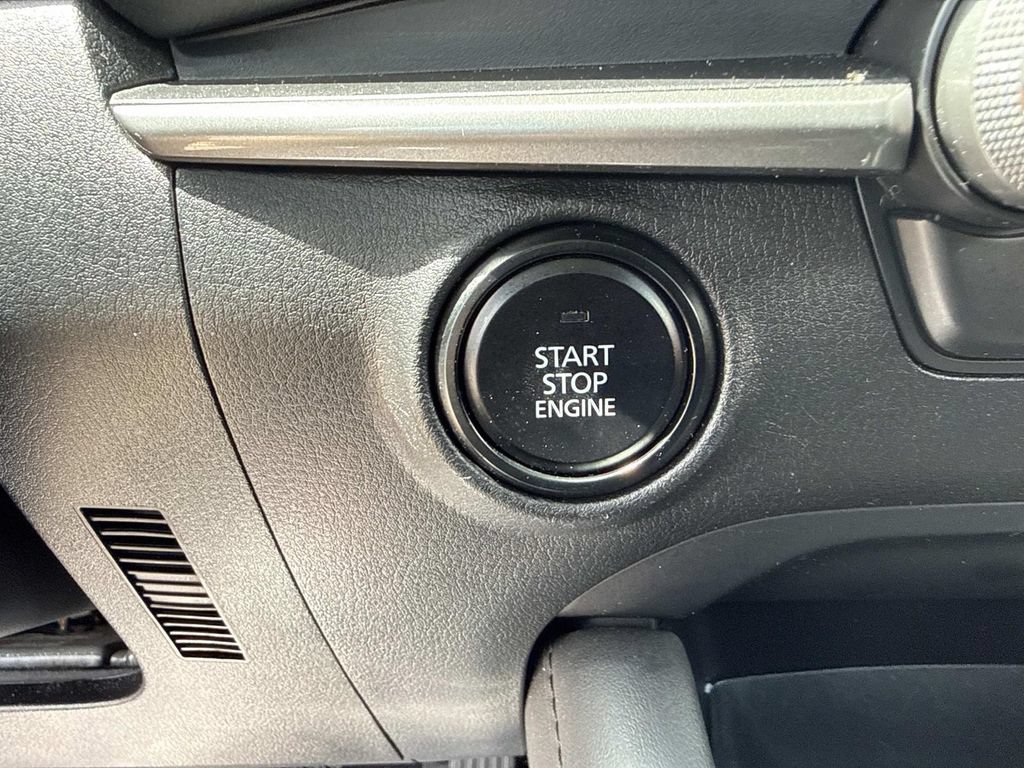 Used 2021 MAZDA MAZDA3 s FWD image 32