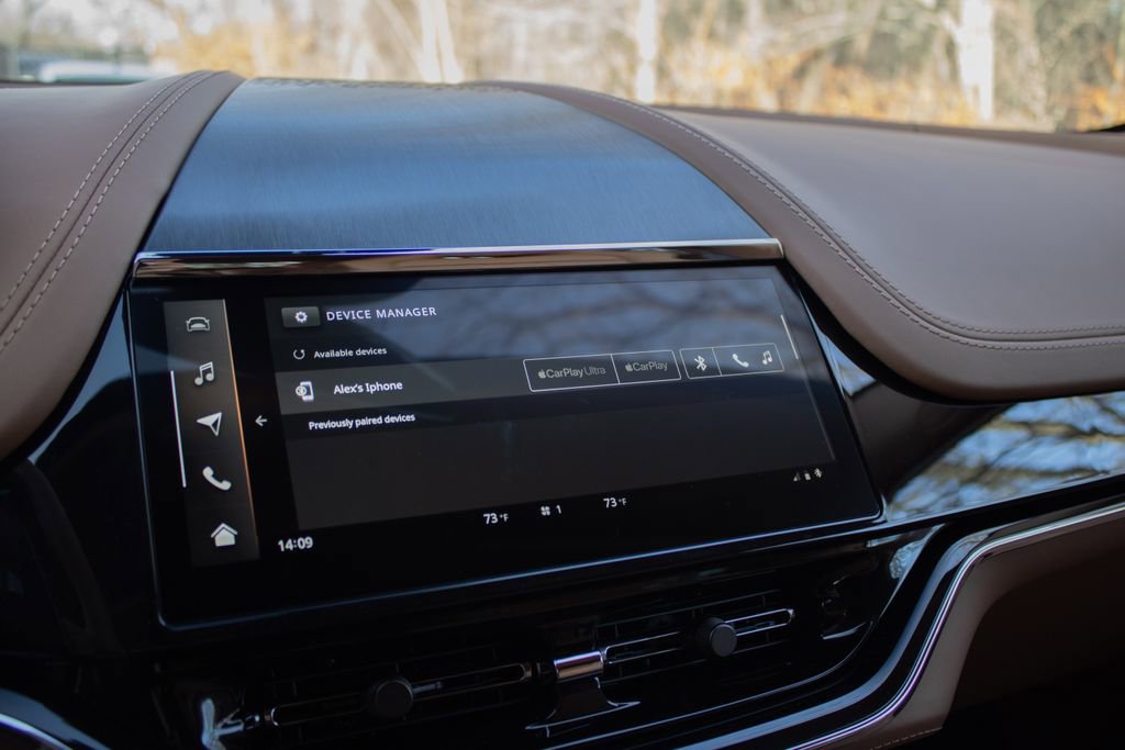 New 2026 Aston Martin DBX 707 image 16