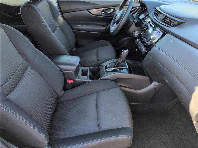 Used 2017 Nissan Rogue S image 21