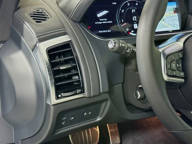 Used 2024 Jaguar F-TYPE R-Dynamic image 10