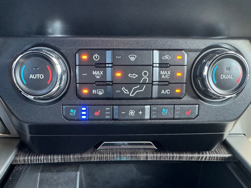 Used 2020 Ford F250 Lariat w/ Lariat Value Package AWD/4WD image 34