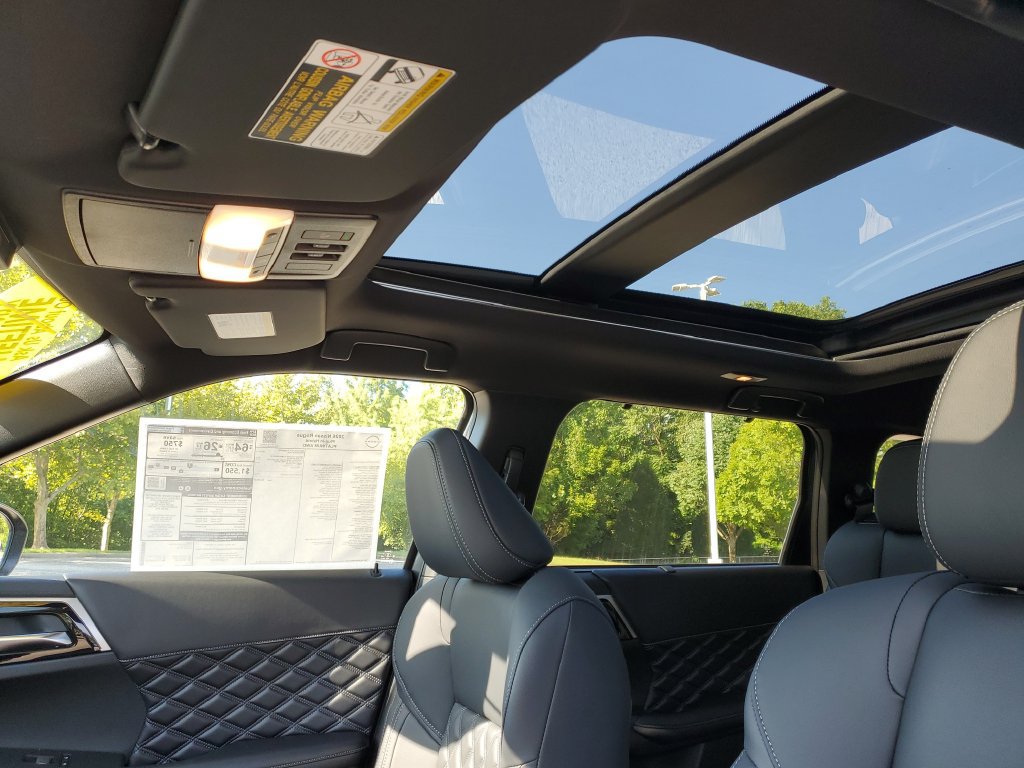 New 2026 Nissan Rogue Platinum AWD/4WD image 17