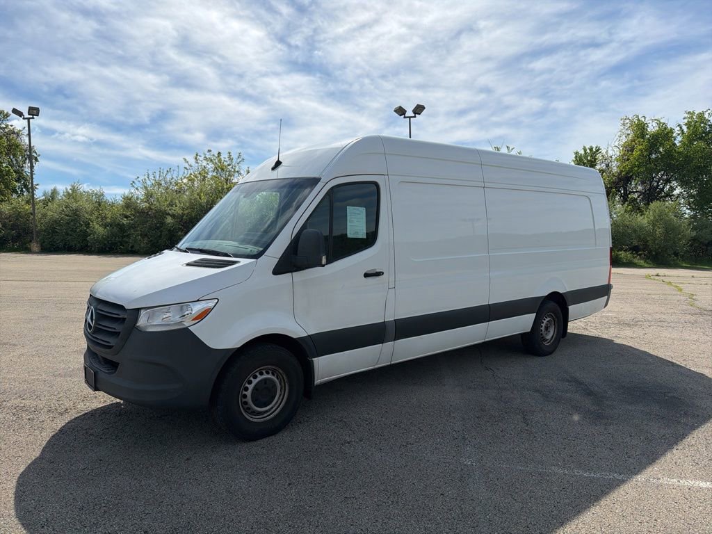 Used 2022 Mercedes-Benz Sprinter 2500 image 7