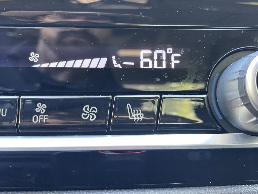 Used 2023 BMW 530i w/ Premium Package image 25