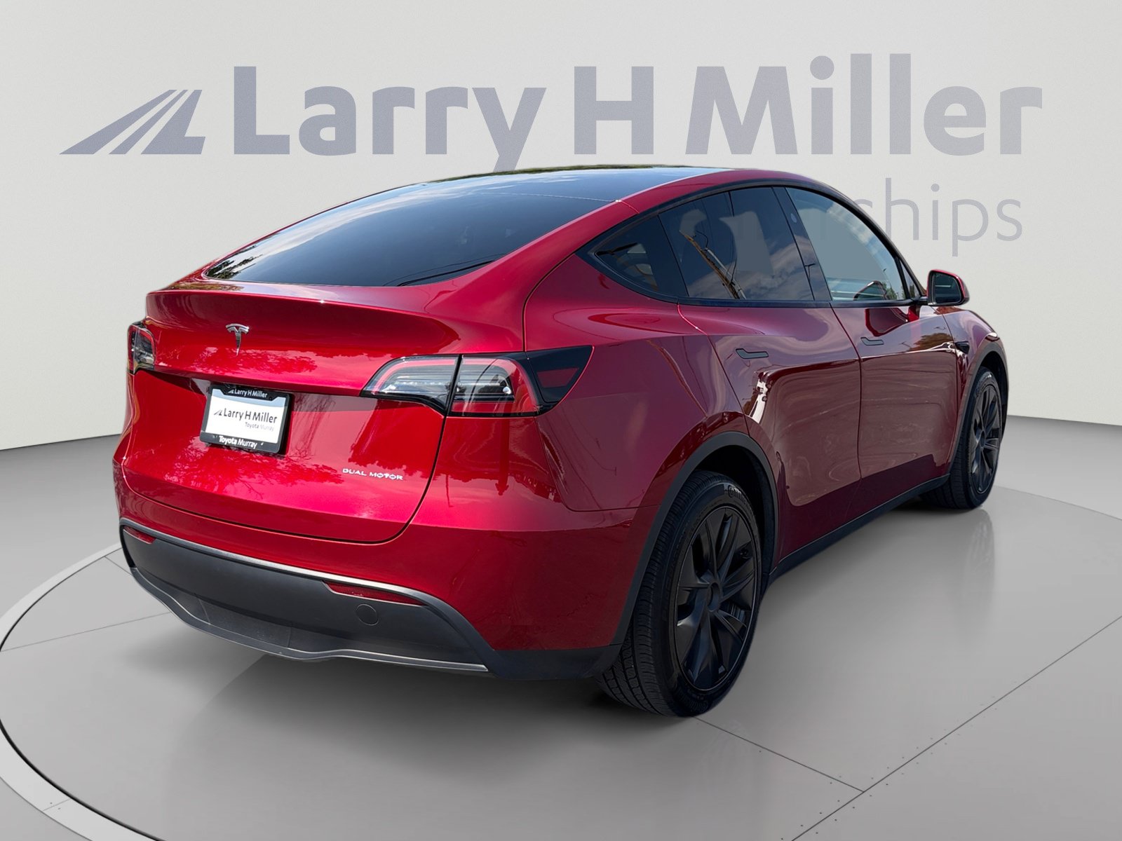 Used 2025 Tesla Model Y Long Range AWD/4WD image 5