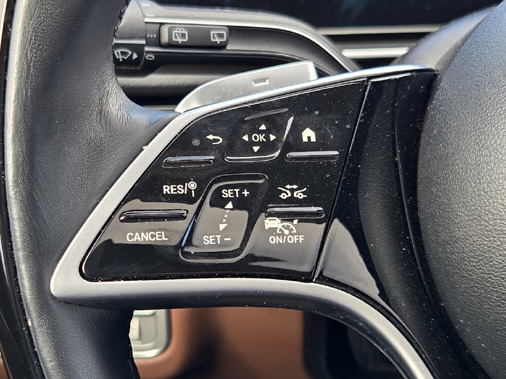 Used 2025 Mercedes-Benz GLS 450 4MATIC image 24