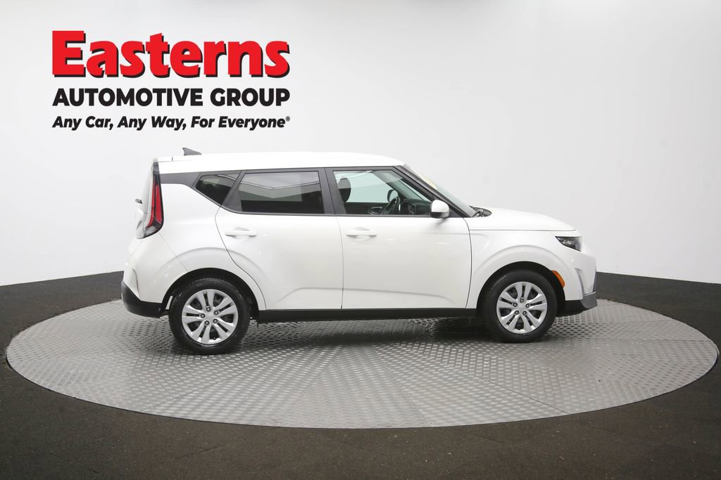Used 2023 Kia Soul LX FWD image 43