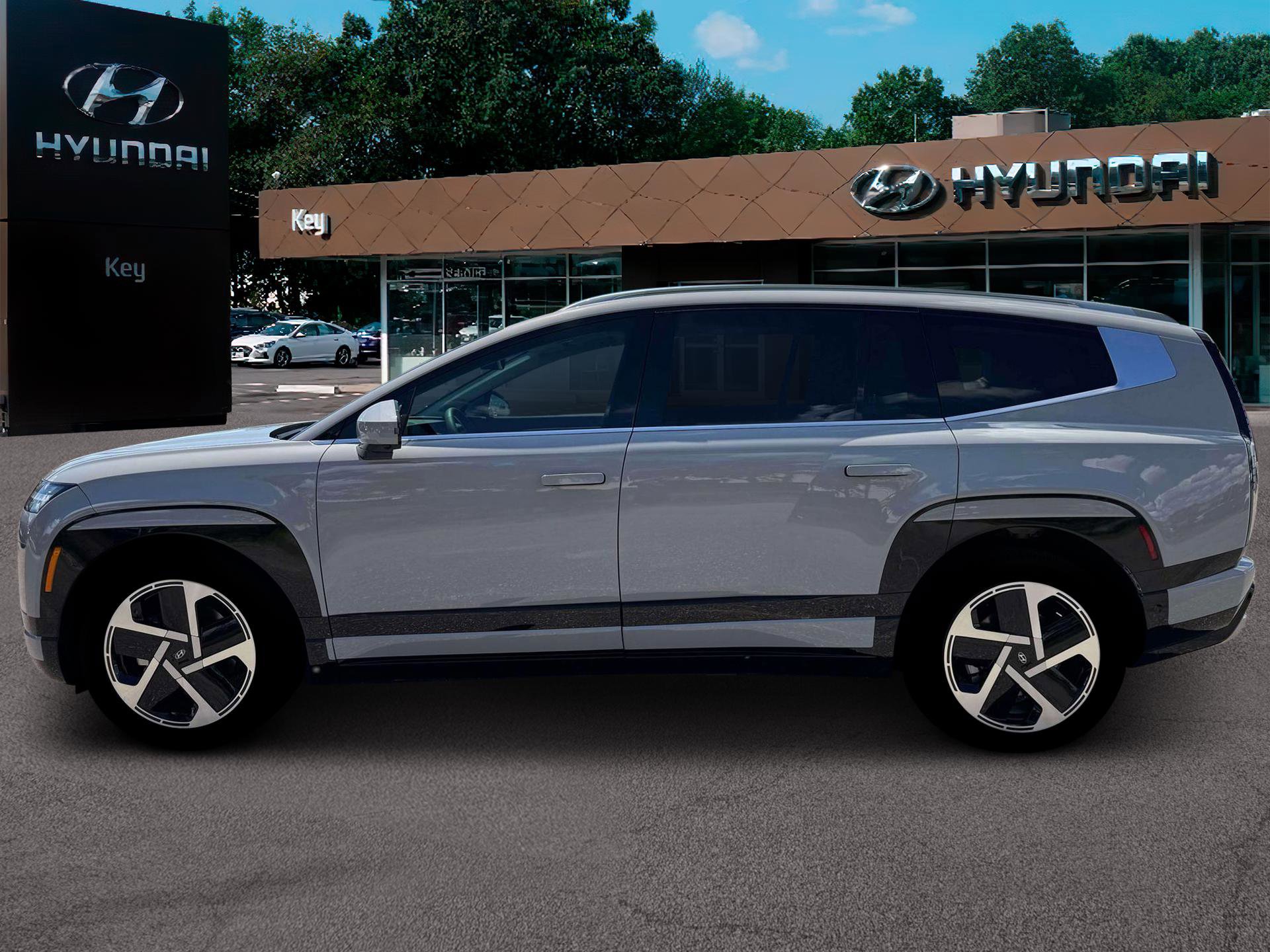 New 2026 Hyundai Ioniq 9 Limited image 3