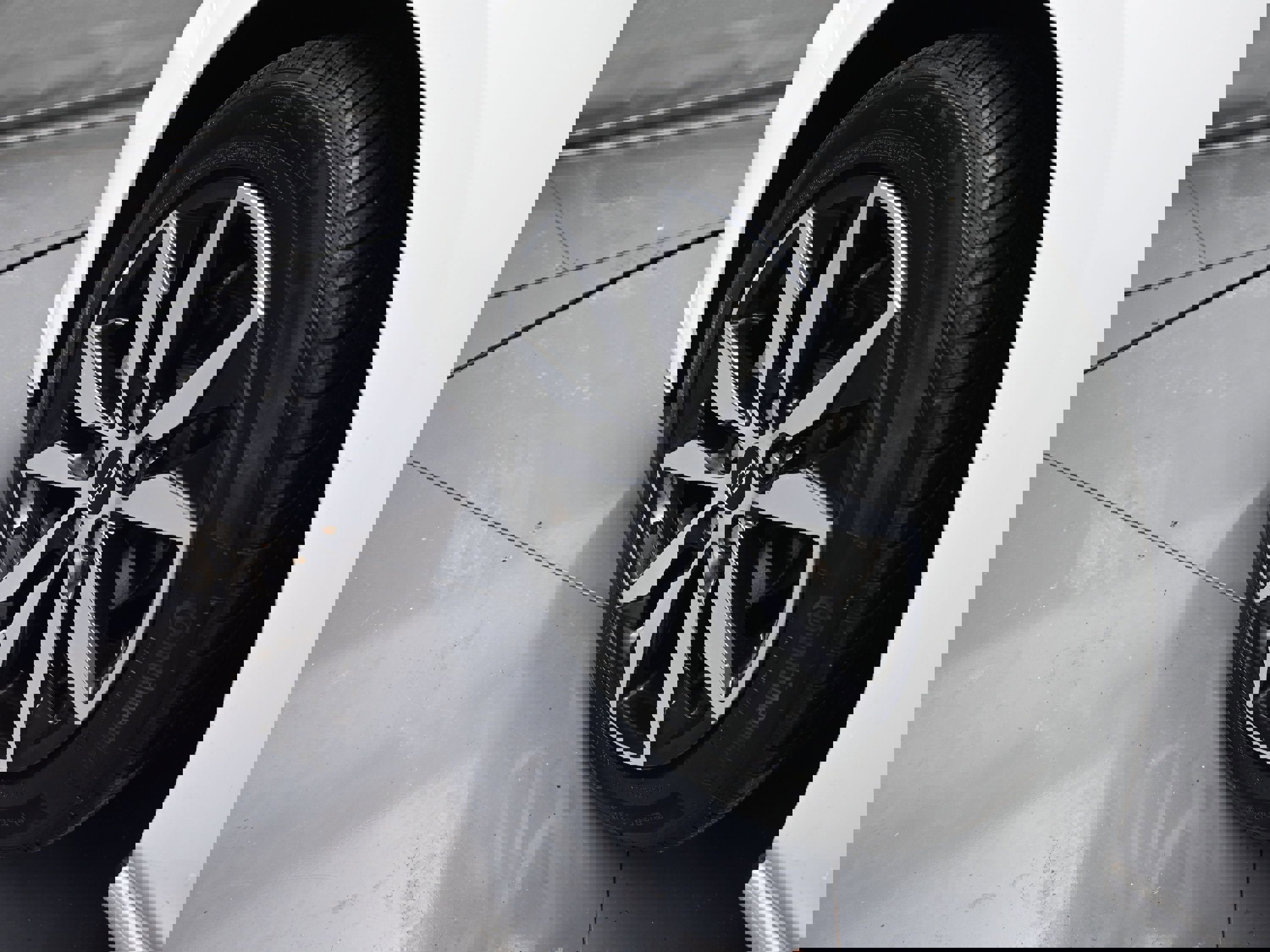 Used 2024 Chevrolet Malibu RS image 31