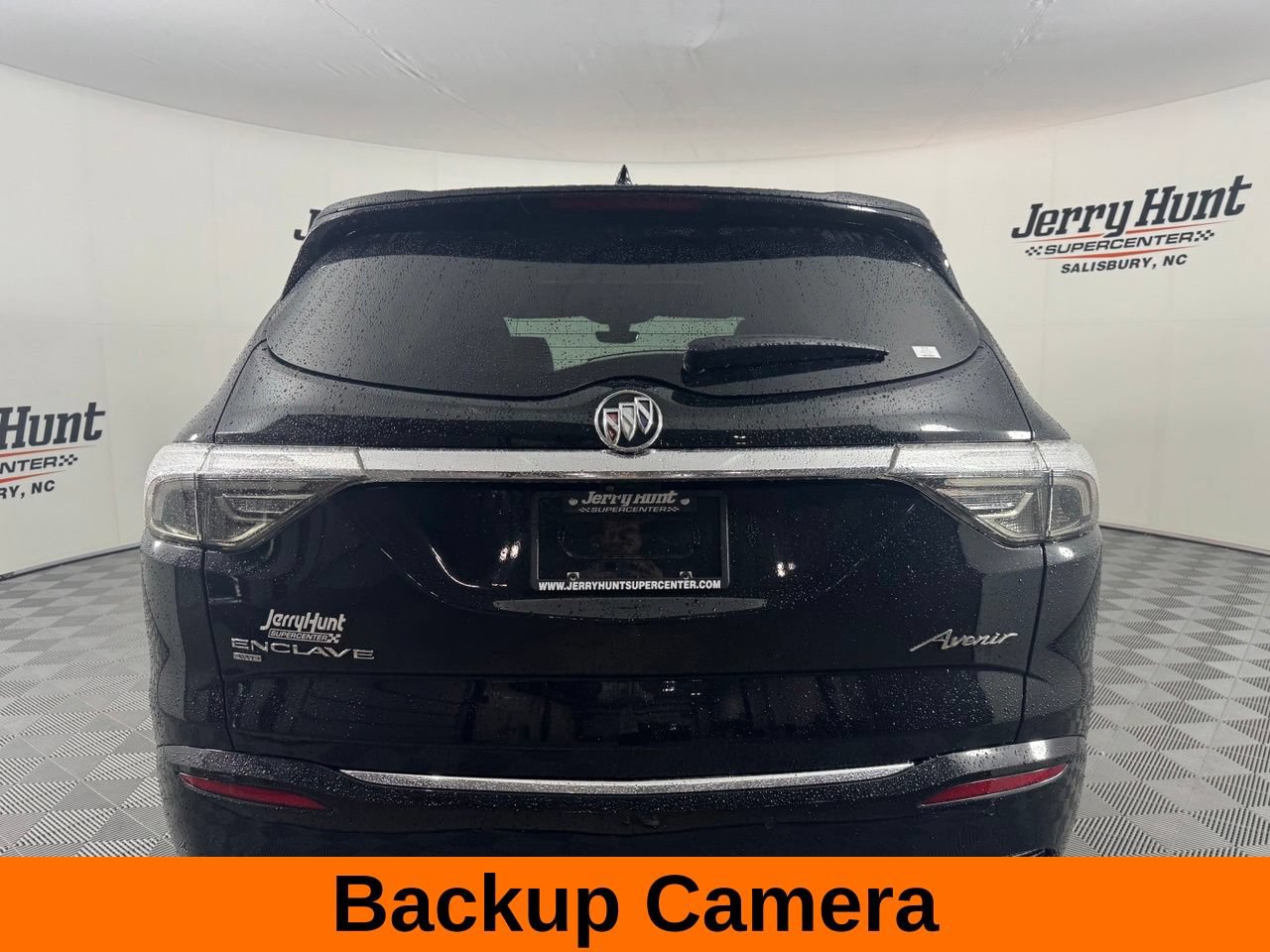 Used 2023 Buick Enclave Avenir w/ Avenir Technology Package AWD/4WD image 10