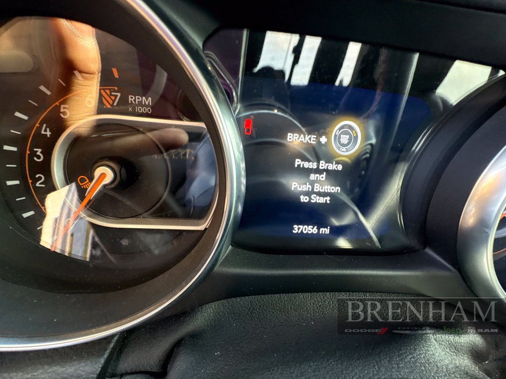 Used 2021 Jeep Gladiator Overland AWD/4WD image 6