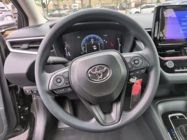 Used 2026 Toyota Corolla LE FWD image 15
