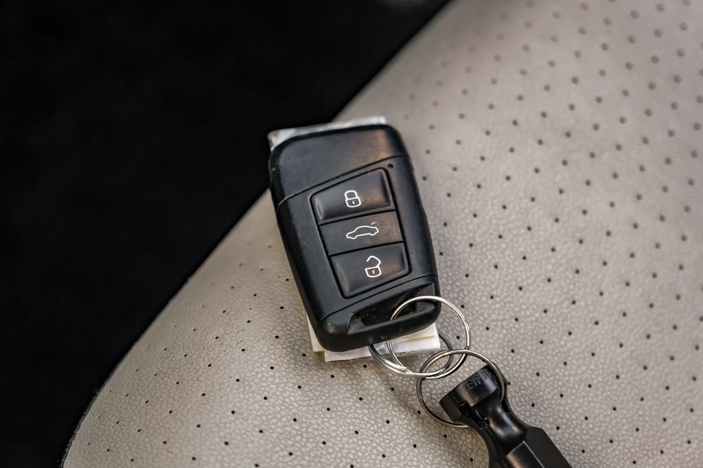 Used 2019 Volkswagen Jetta R-Line FWD image 69