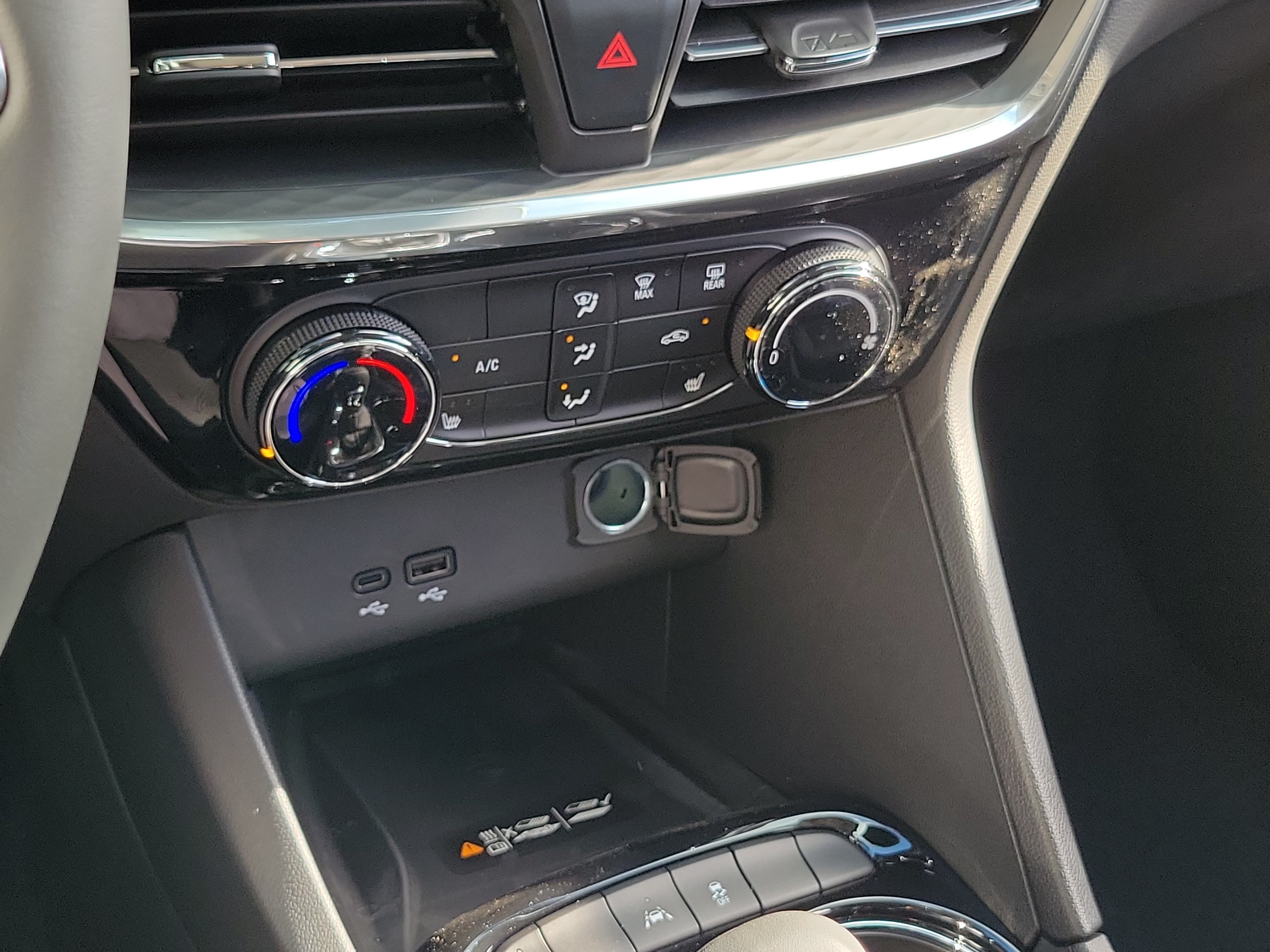 New 2026 Buick Encore GX Sport Touring w/ Advanced Technology Package FWD image 31