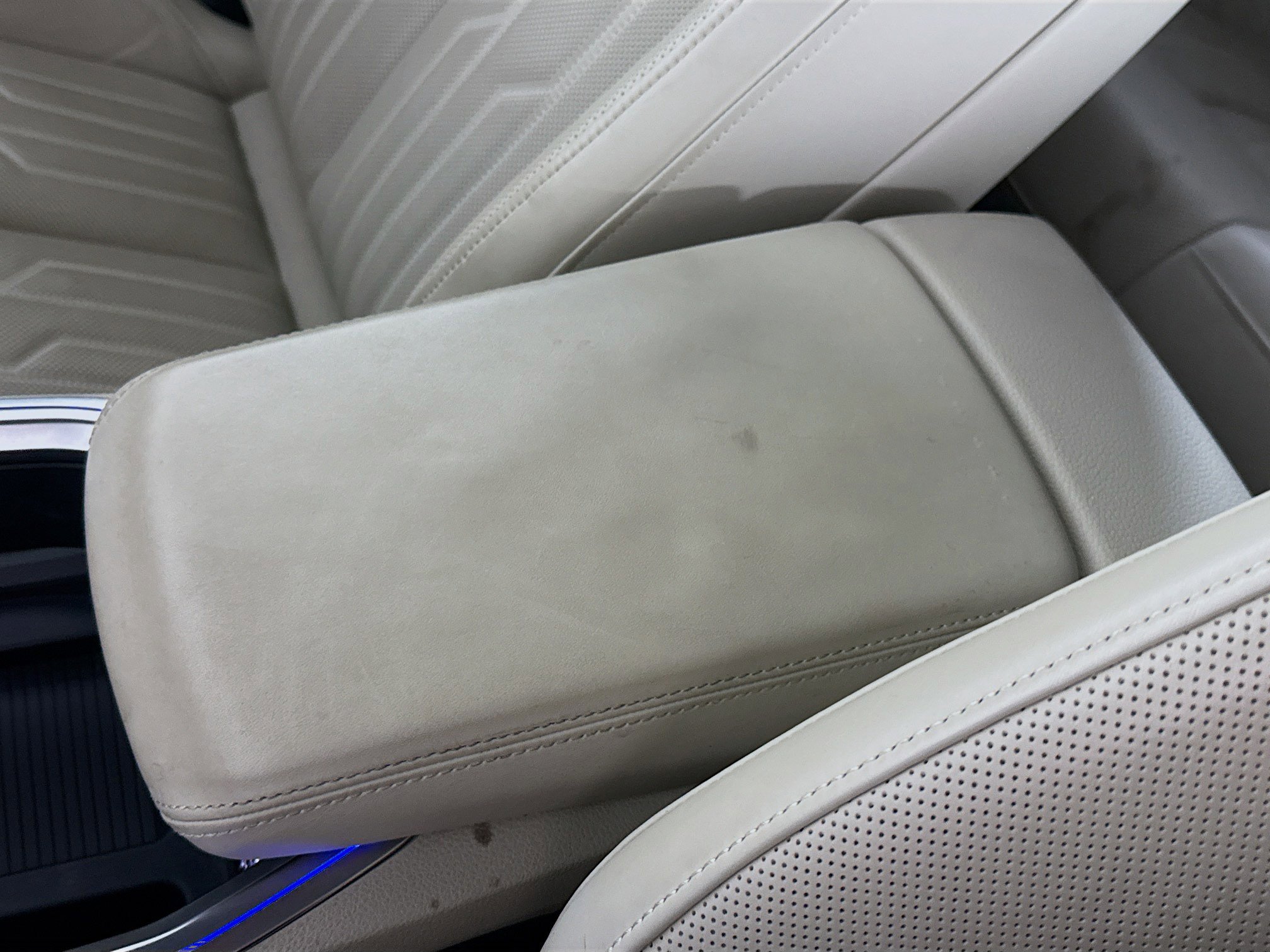 Used 2019 Audi e-tron Prestige w/ Prestige Package image 18