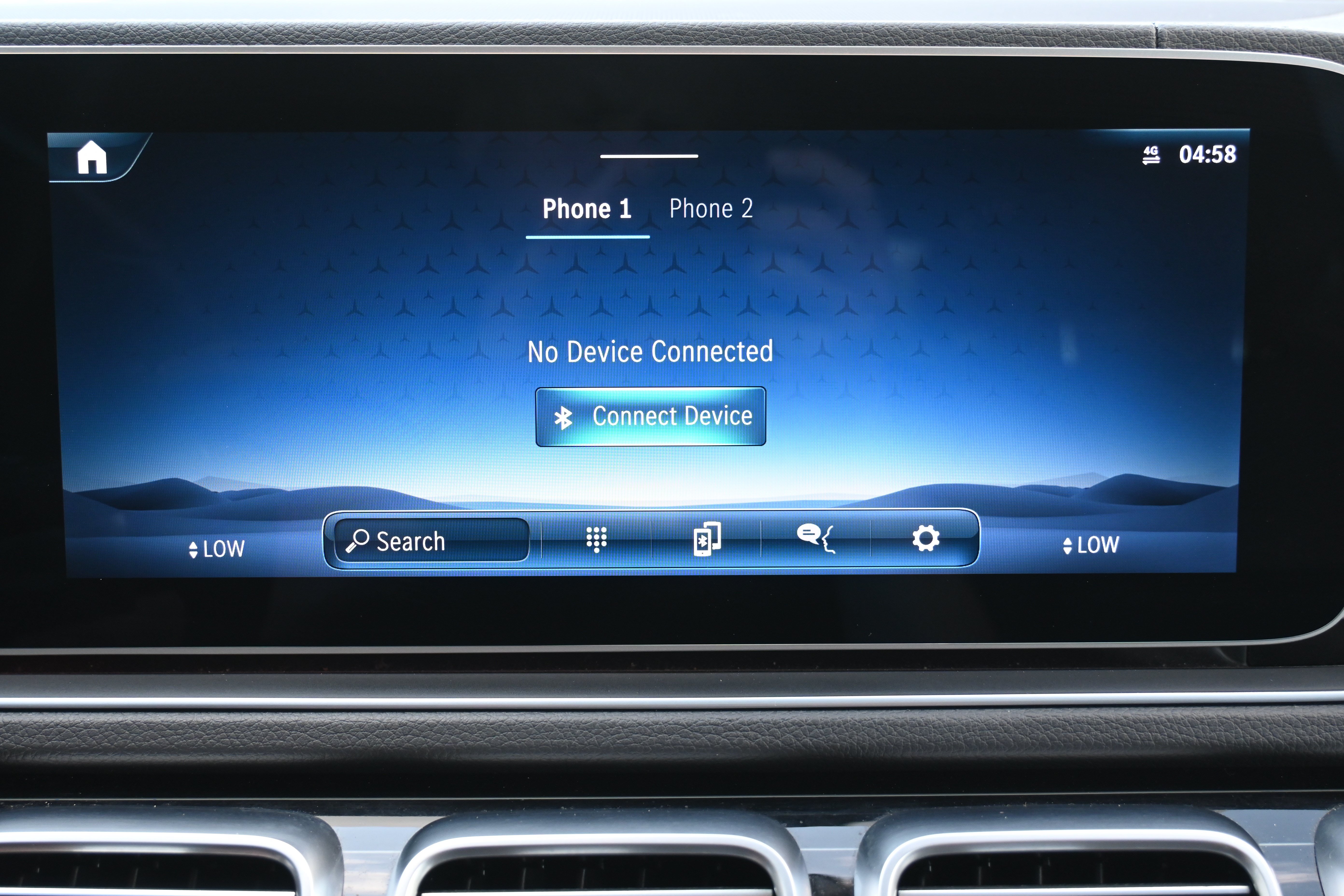 Used 2024 Mercedes-Benz GLE 350 4MATIC w/ AMG Line Exterior image 25