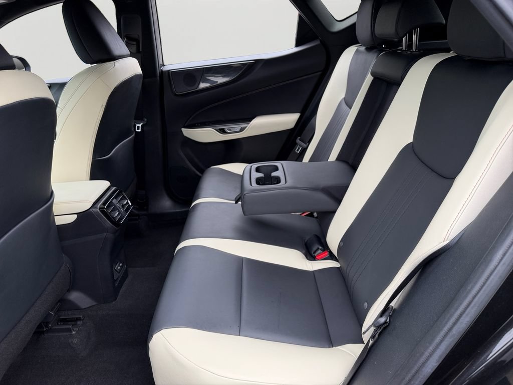 Used 2023 Lexus NX 350 AWD image 10