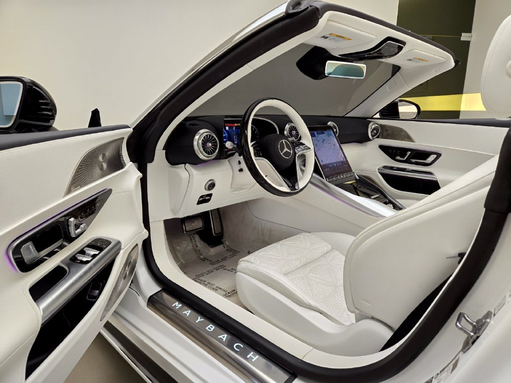 Used 2026 Mercedes-Benz Maybach SL 680 image 16