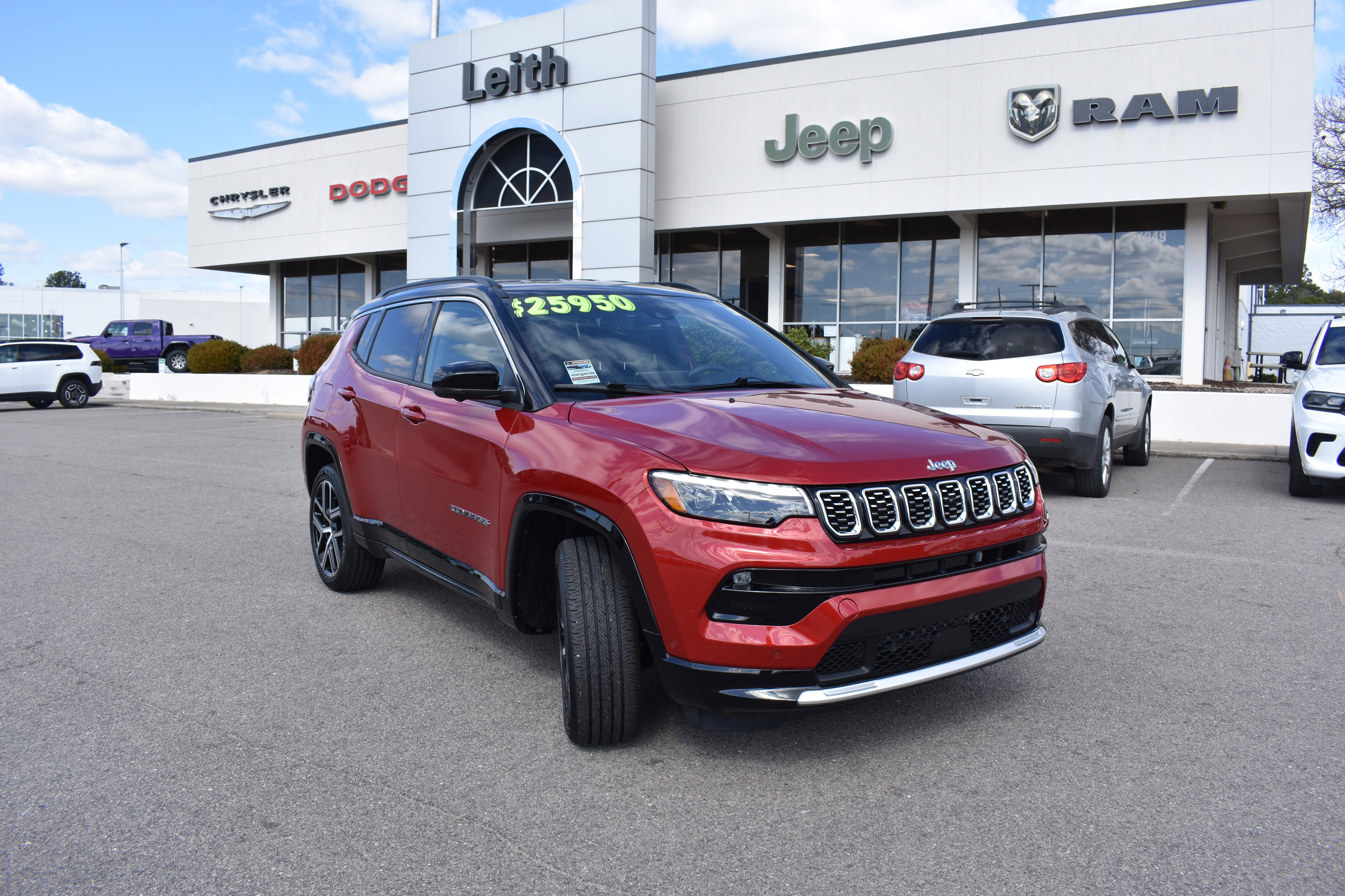 Used 2025 Jeep Compass Limited w/ Elite Group image 1