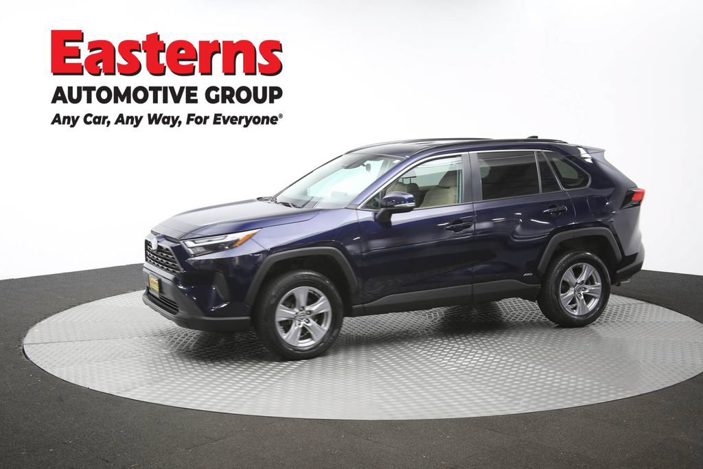 Used 2022 Toyota RAV4 XLE AWD/4WD image 62