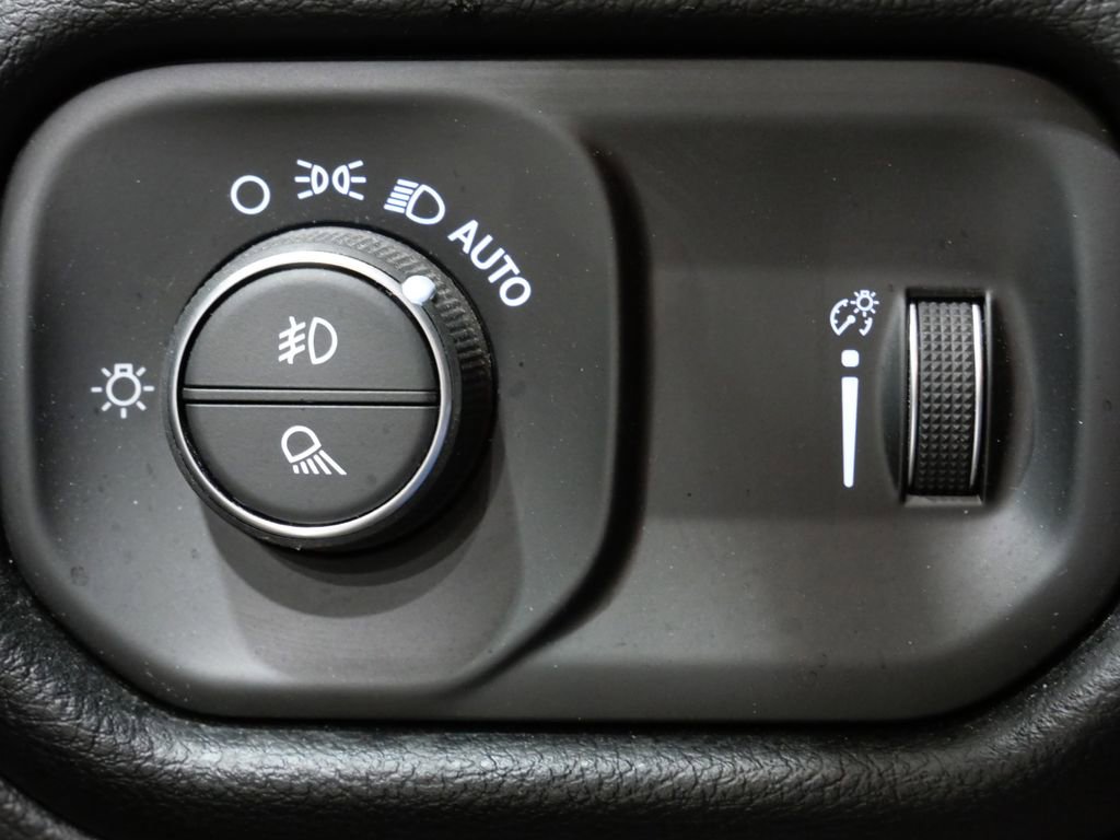 Used 2021 RAM 1500 Big Horn image 13