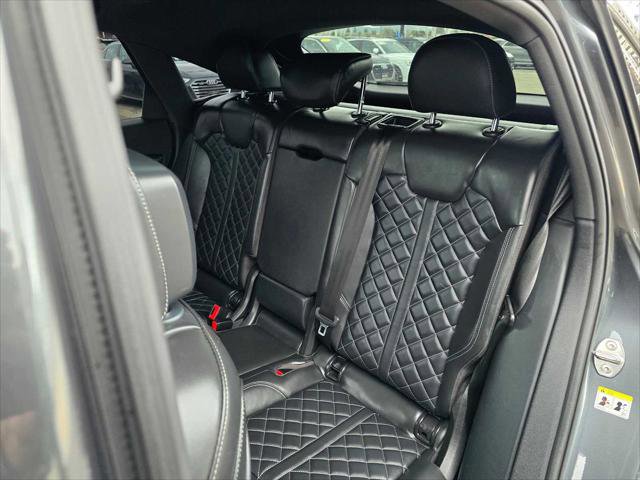 Used 2023 Audi SQ5 Premium Plus w/ Premium Plus Package image 18
