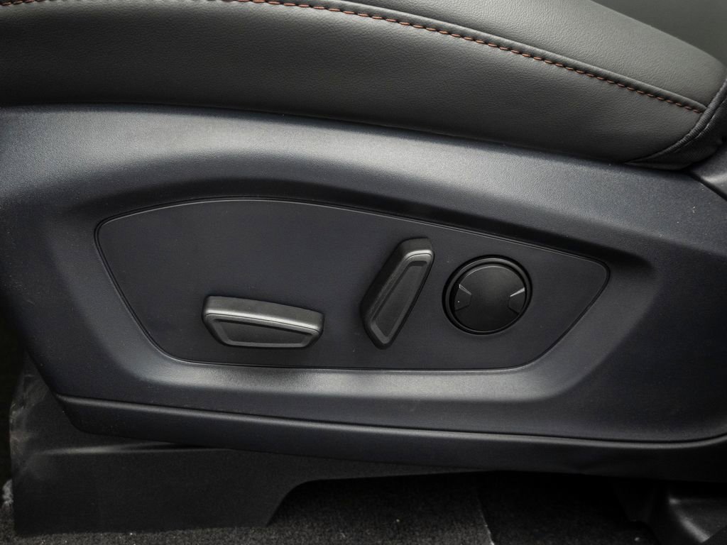 New 2025 Ford Explorer Active w/ Active Comfort Package image 40