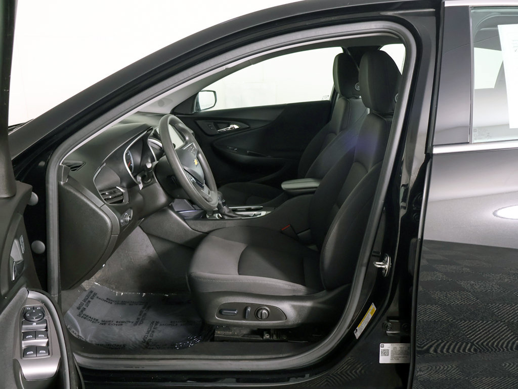 Used 2025 Chevrolet Malibu LT FWD image 27