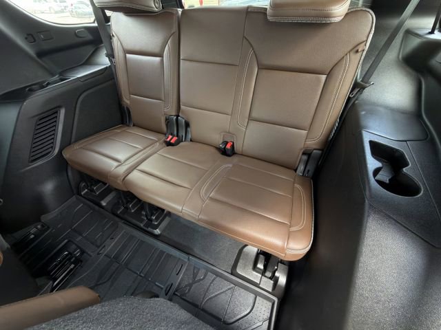 Used 2021 Chevrolet Tahoe High Country w/ Premium Package RWD image 35