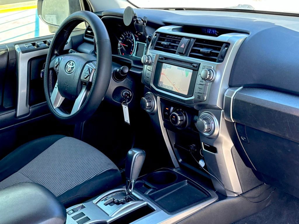 Used 2016 Toyota 4Runner SR5 image 25