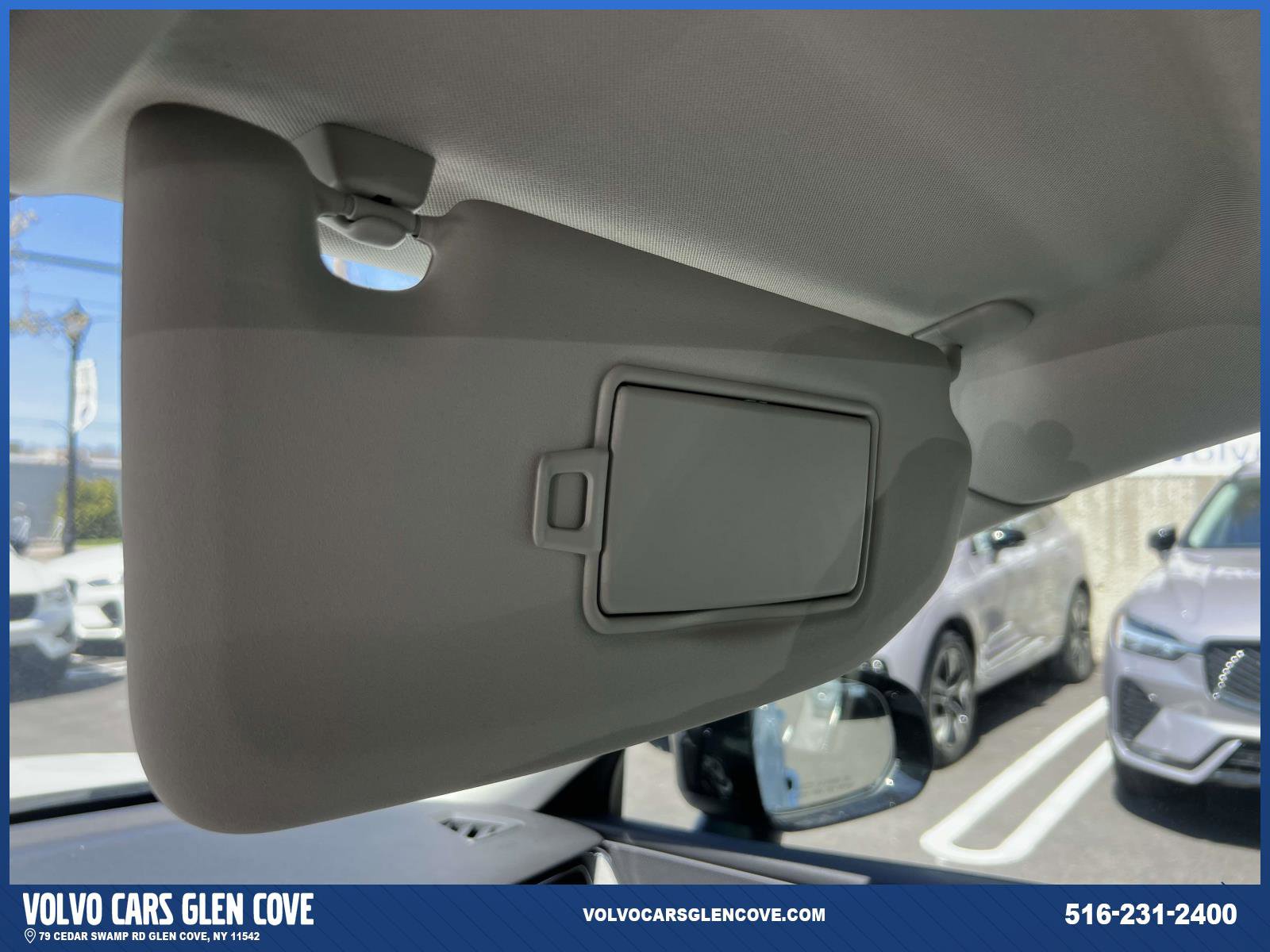 Certified 2024 Volvo XC60 B5 Plus w/ Protection Package Premier image 33