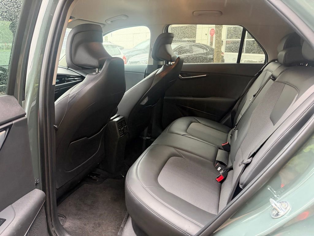 Used 2024 Kia Niro Wind w/ Wind Preserve Package FWD image 12