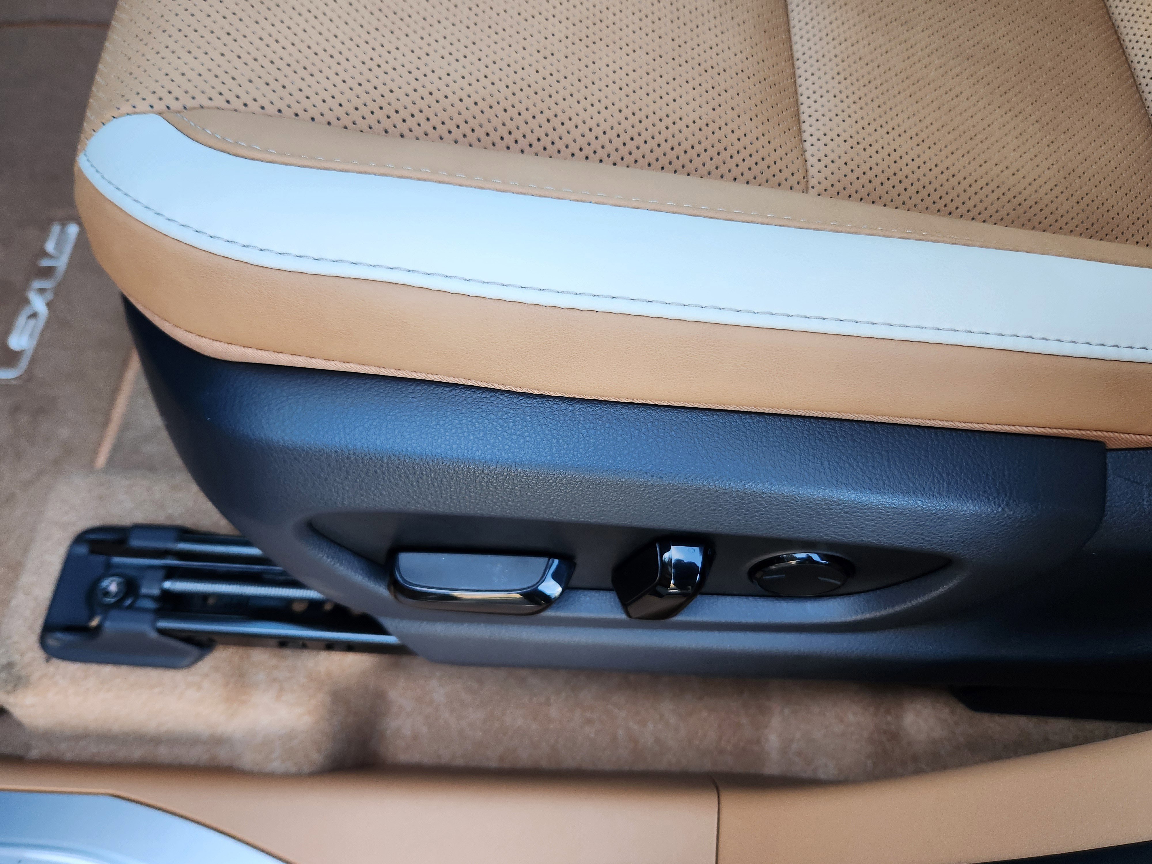 New 2026 Lexus RZ 450e AWD image 16