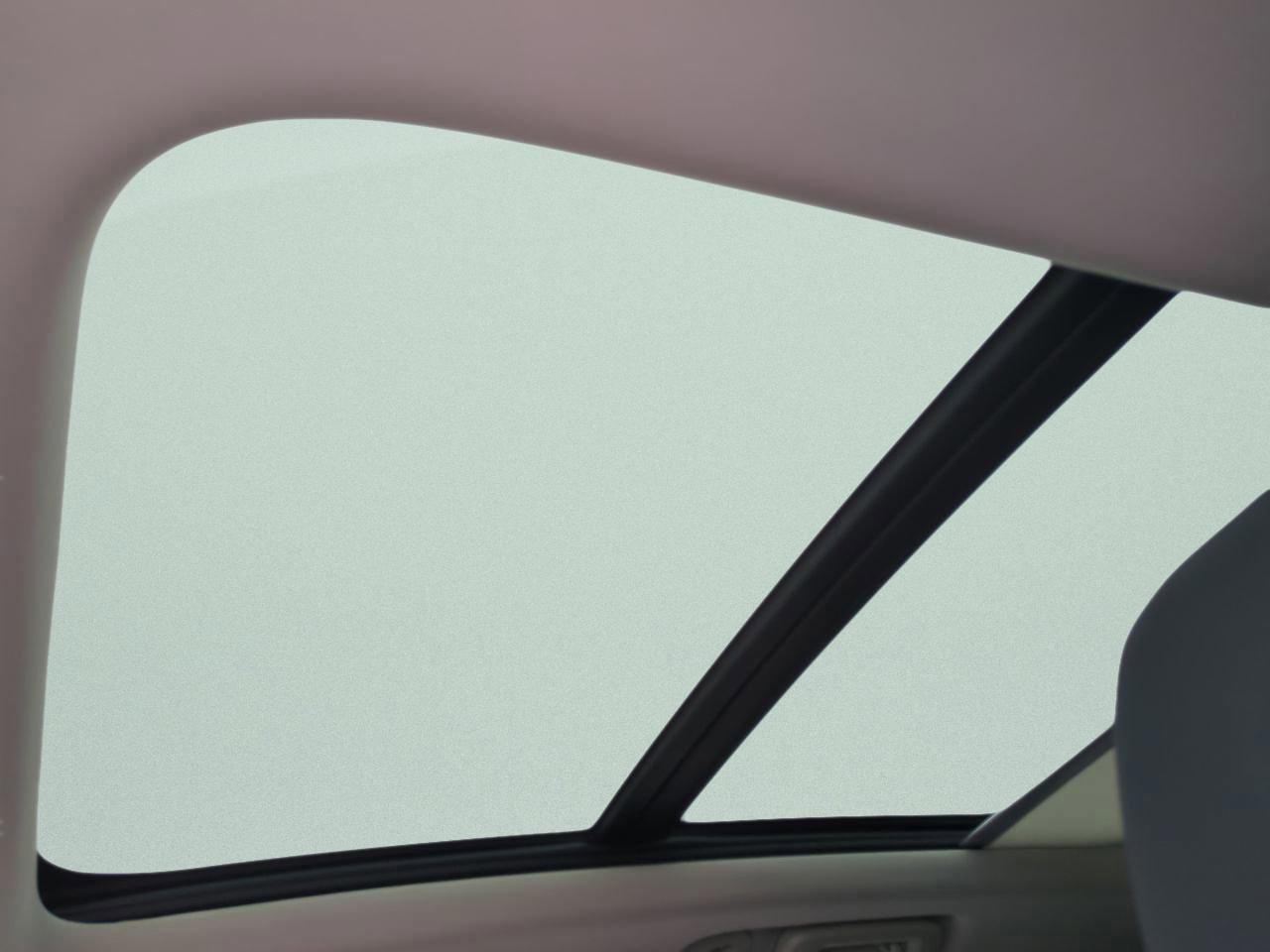 New 2026 Volvo XC90 B5 Plus image 18