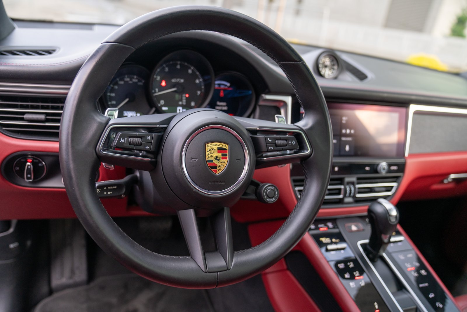 Used 2022 Porsche Macan GTS AWD/4WD image 14