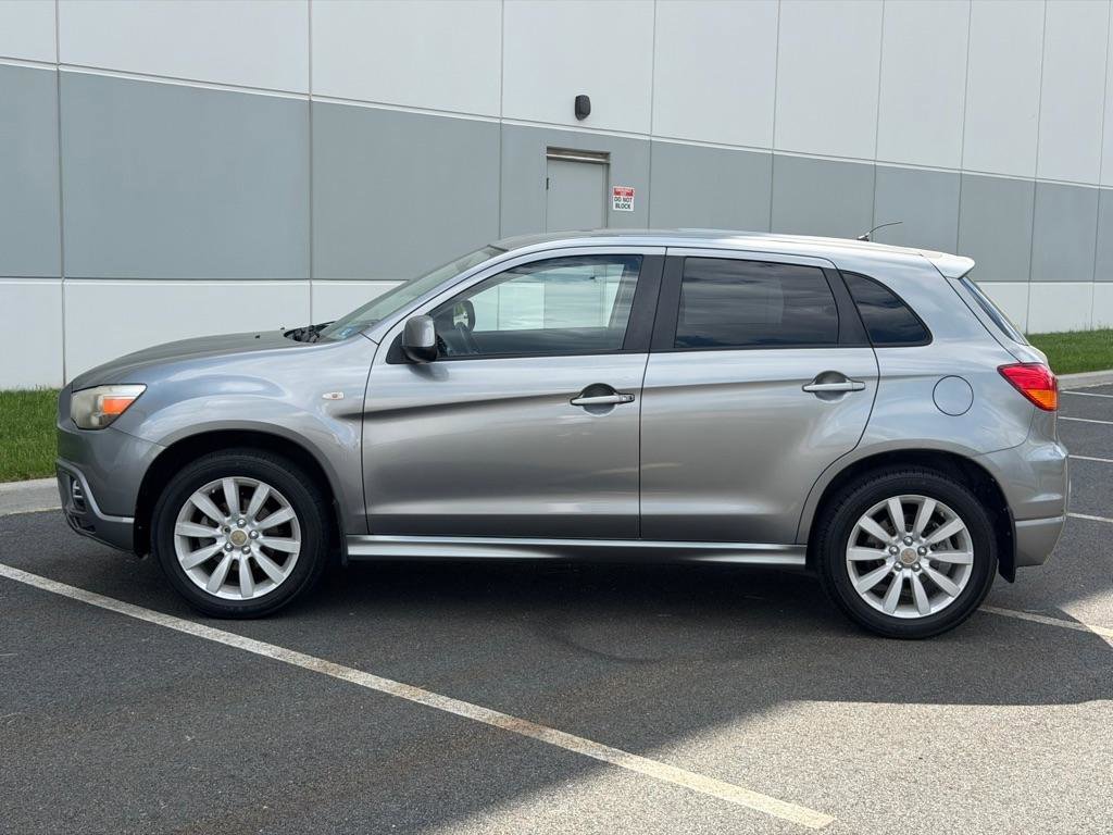Used 2011 Mitsubishi Outlander Sport SE FWD image 8