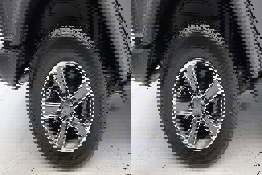 Used 2023 Jeep Wrangler Sahara w/ Cold Weather Group image 10