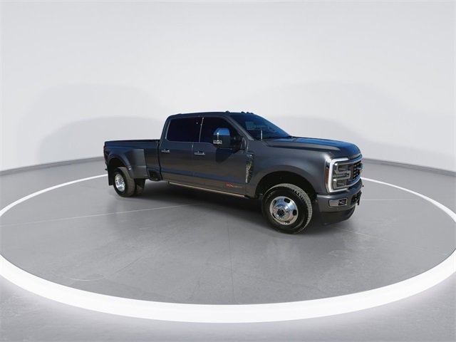 Certified 2025 Ford F350 Platinum w/ Platinum Plus Package image 2