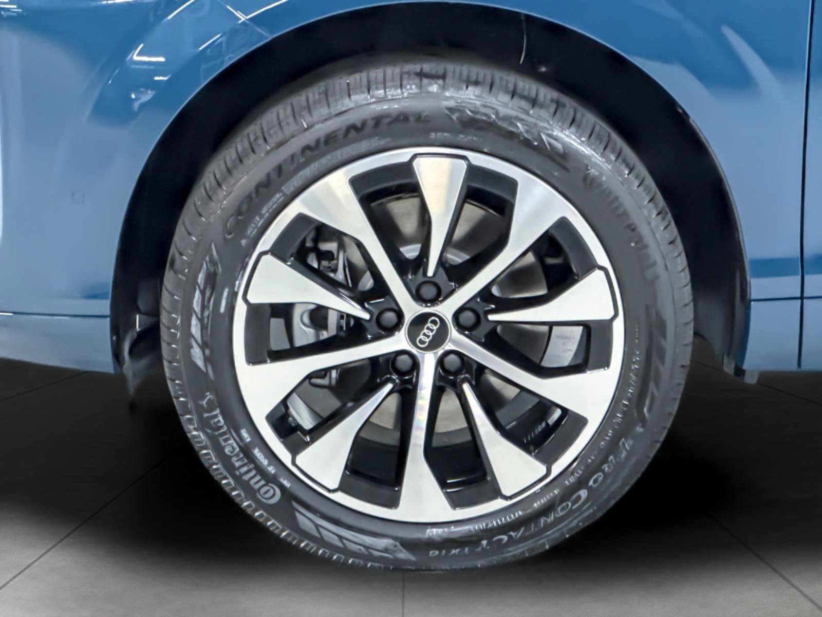 New 2026 Audi Q3 quattro 2.0T AWD/4WD image 25