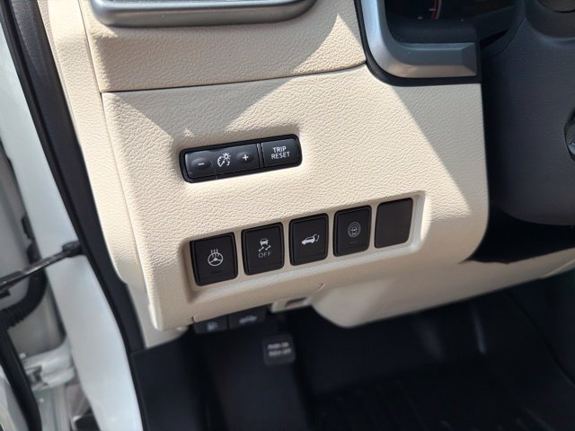 Used 2023 Nissan Murano Platinum w/ Cargo Package AWD/4WD image 32