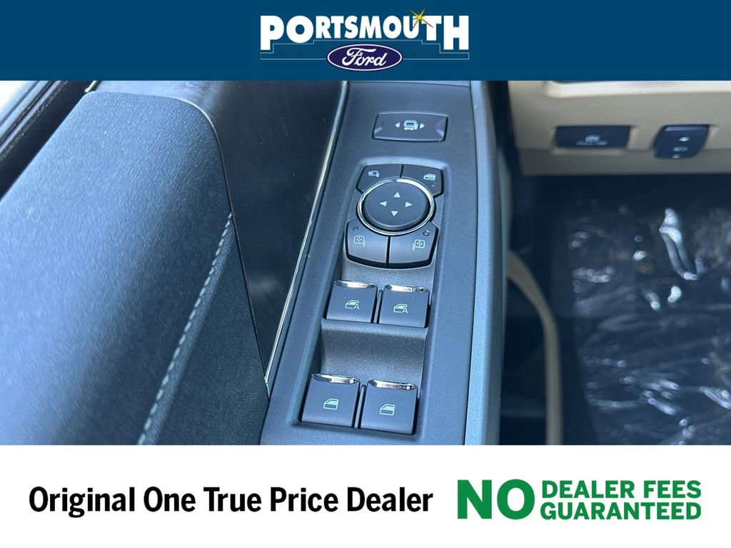 New 2025 Ford F350 Lariat w/ Lariat Ultimate Package image 32