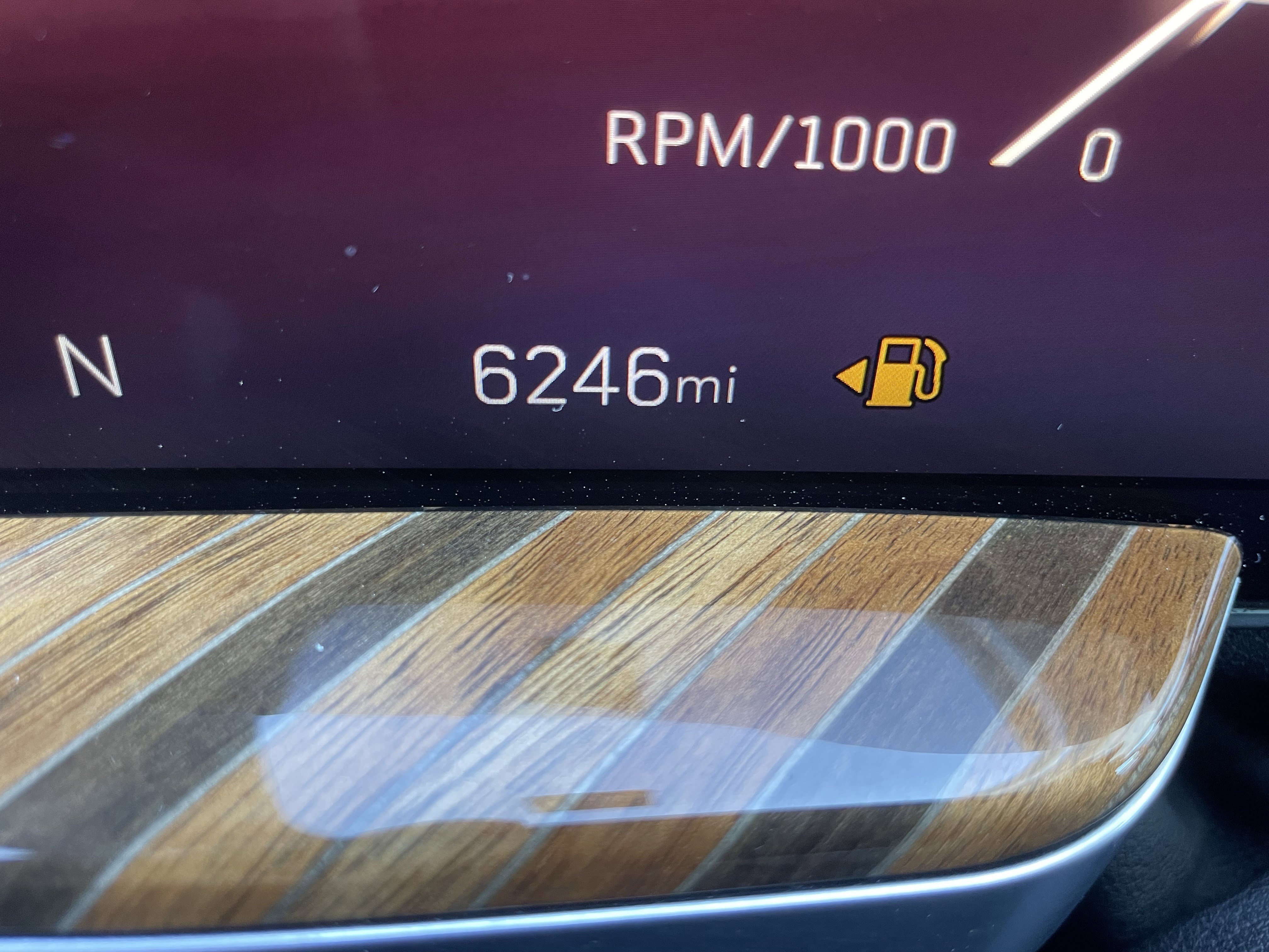 Used 2025 Cadillac Escalade Sport Platinum w/ LPO, ONYX Package image 25