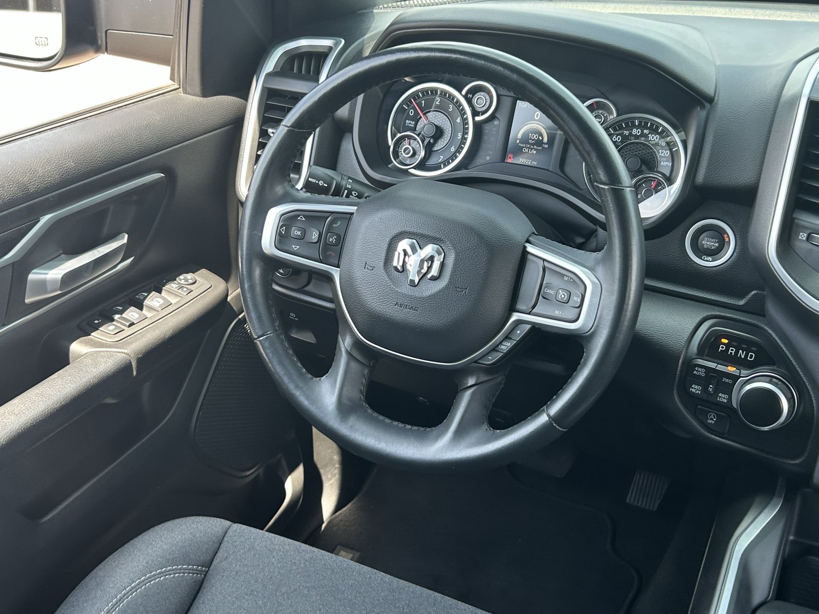 Used 2023 RAM 1500 Big Horn AWD/4WD image 16