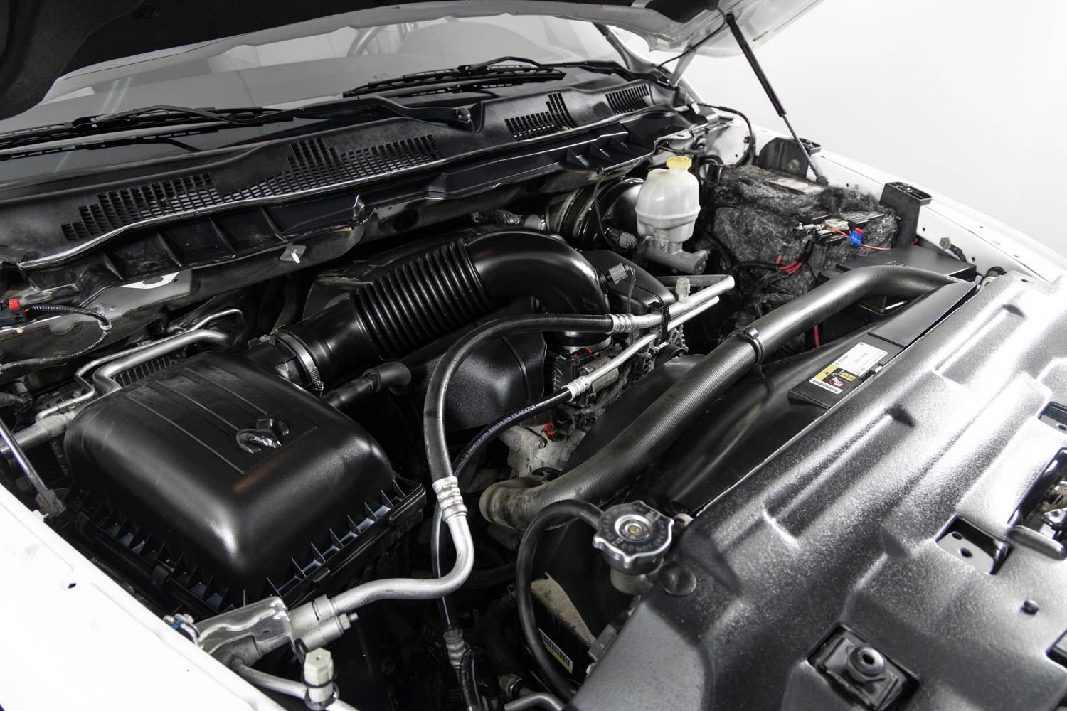 Used 2015 RAM 1500 Laramie w/ Convenience Group image 40