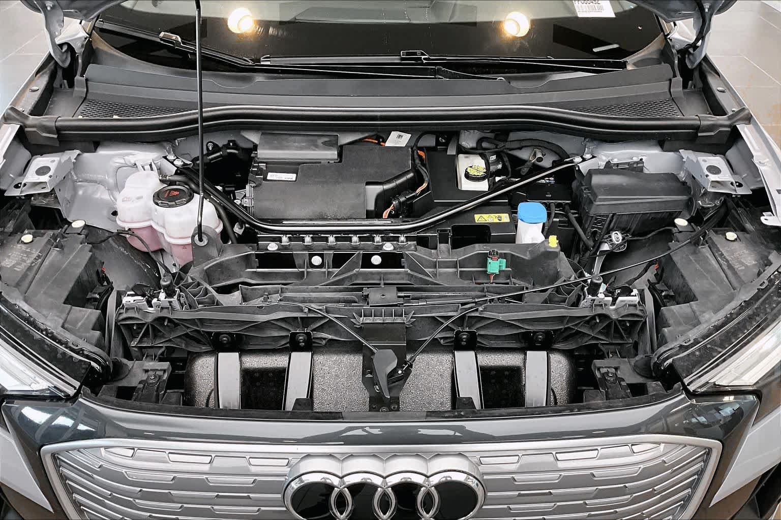 Used 2023 Audi Q4 e-tron Premium w/ Convenience Package RWD image 28
