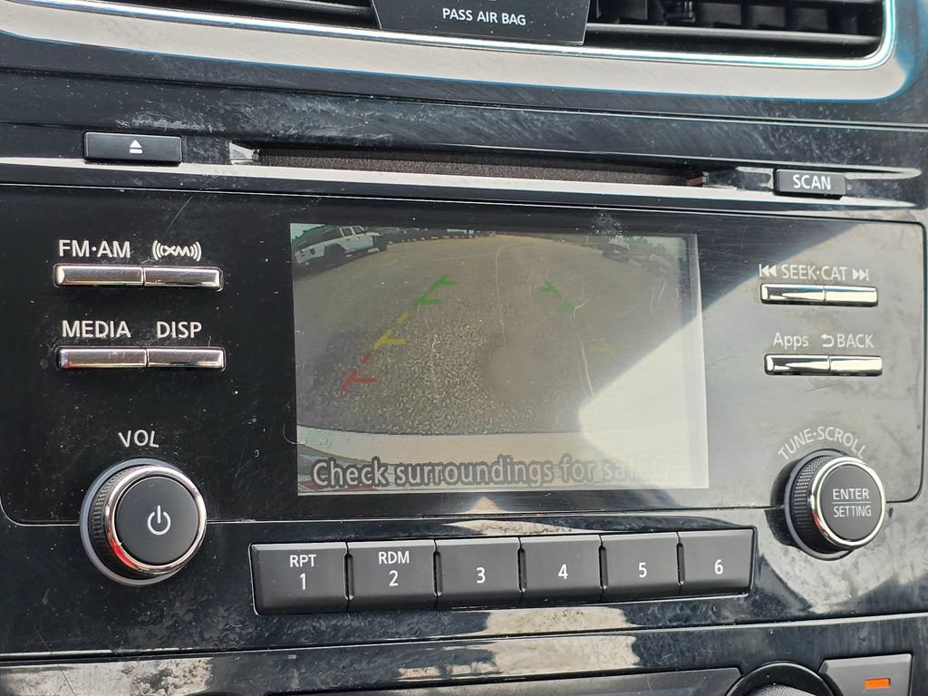 Used 2015 Nissan Altima 2.5 SV FWD image 9