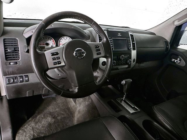 Used 2016 Nissan Frontier PRO-4X w/ Pro-4x Luxury Package AWD/4WD image 11